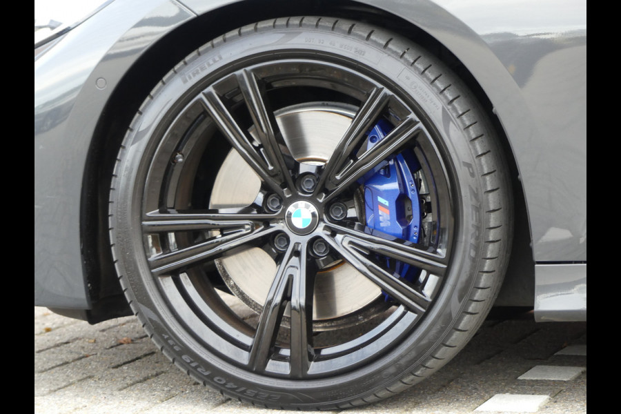 BMW 3 Serie Touring 330i Touring M Pakket Panoramadak/Camera/LED/LEER