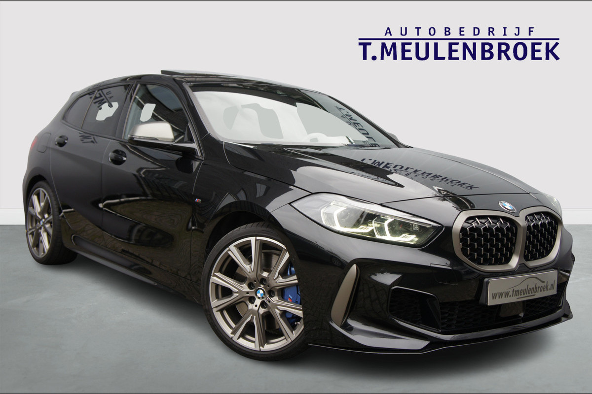 BMW 1-serie M135i xDrive High Executive Panoramadak, Head up