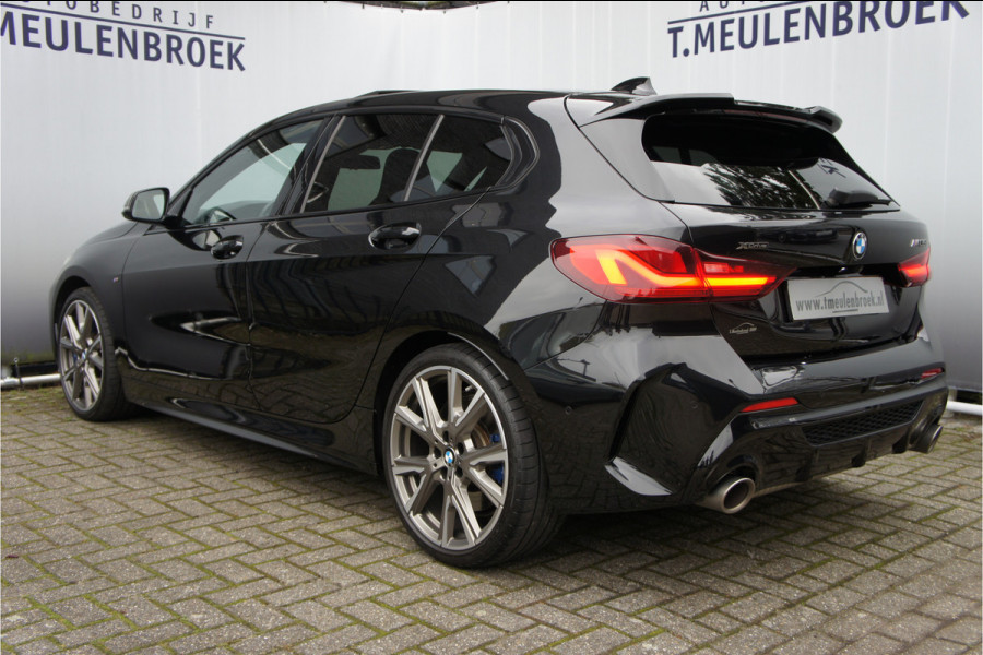 BMW 1-serie M135i xDrive High Executive Panoramadak, Head up