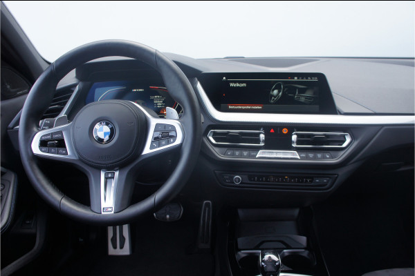 BMW 1-serie M135i xDrive High Executive Panoramadak, Head up