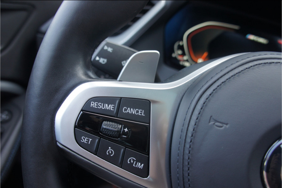 BMW 1-serie M135i xDrive High Executive Panoramadak, Head up