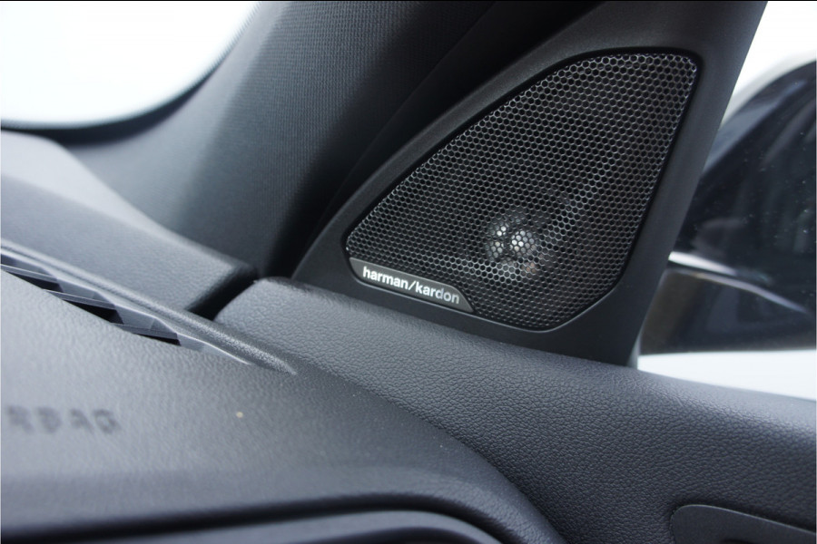 BMW 1-serie M135i xDrive High Executive Panoramadak, Head up