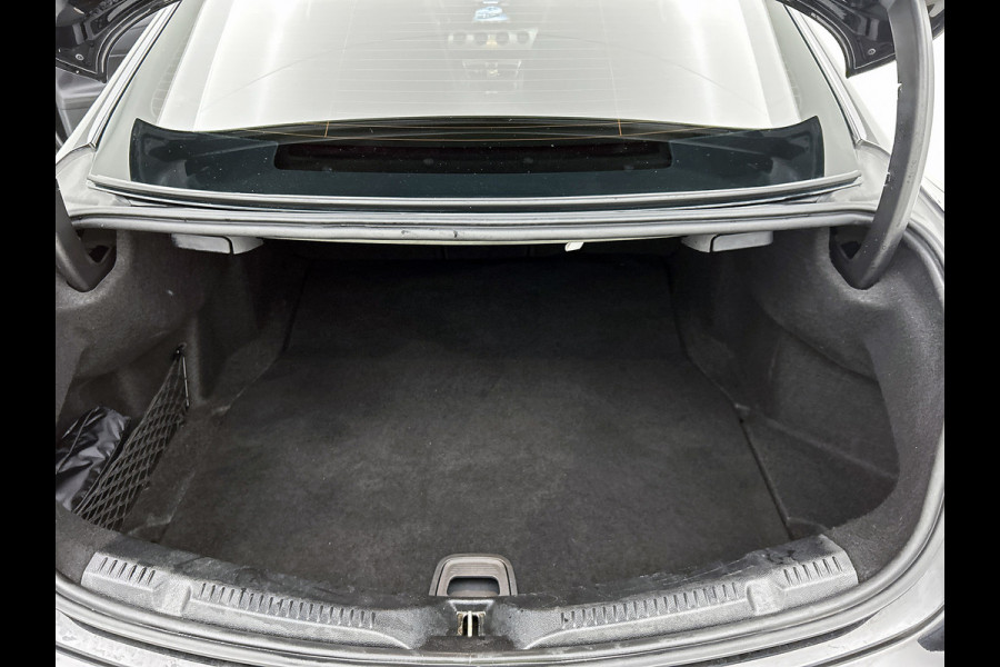 Mercedes-Benz E-Klasse Coupé 200 AMG-Edition 1 (Perfect onderH, Panorama, Camera, Navi, StoelV, PDC V+A, Elektrische Stoelen, Etc)