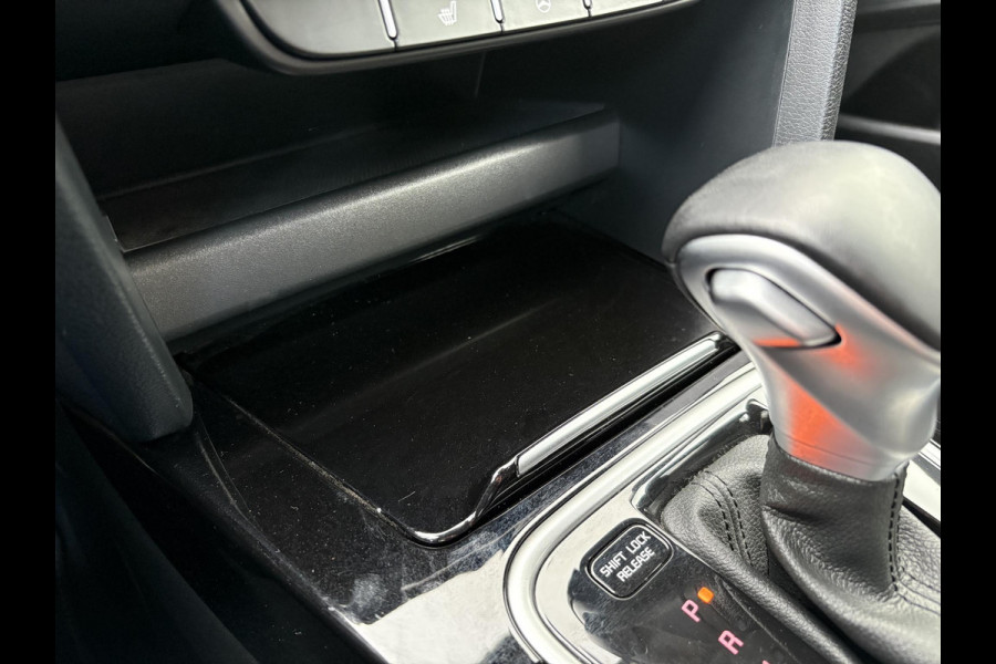 Kia Ceed Sportswagon 1.6 GDI PHEV DynamicLine | ZUID | 140pk Automaat | Stoelverwarming | Camera | Navigatie | Climate control
