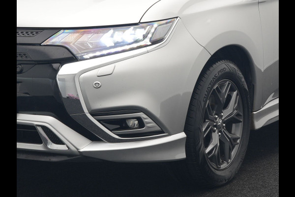 Mitsubishi Outlander 2.4 Intense+ Plug In Hybrid 225pk Dealer O.H. PHEV | Trekhaak Afneembaar | Schuif-/Kanteldak | Camera | Sportstoelen & Stuur Verwarmd | LED Koplampen | Keyless | Apple Carplay | Blis | DAB |
