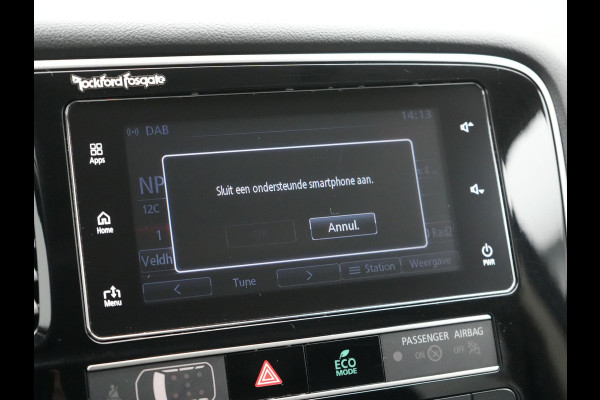 Mitsubishi Outlander 2.4 Intense+ Plug In Hybrid 225pk Dealer O.H. PHEV | Trekhaak Afneembaar | Schuif-/Kanteldak | Camera | Sportstoelen & Stuur Verwarmd | LED Koplampen | Keyless | Apple Carplay | Blis | DAB |