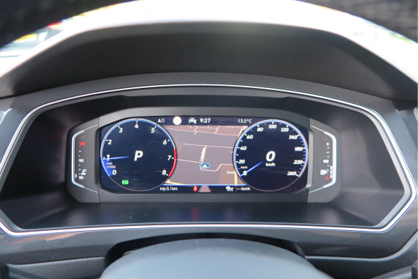 Volkswagen Tiguan 1.5 TSI 150pk DSG 2xR-Line Virtual Cockpit , Trekhaak, Camera , Navi , DAB+ , Carplay , Led verlichting etc.