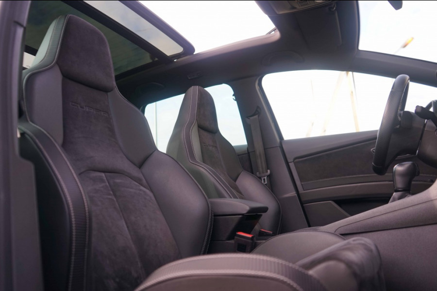 Seat León ST Cupra 300 4Drive Ultimate-edition/Pano/DCC/Schaalstoel/Beats/Sfe