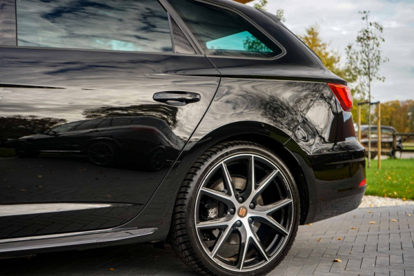 Seat León ST Cupra 300 4Drive Ultimate-edition/Pano/DCC/Schaalstoel/Beats/Sfe