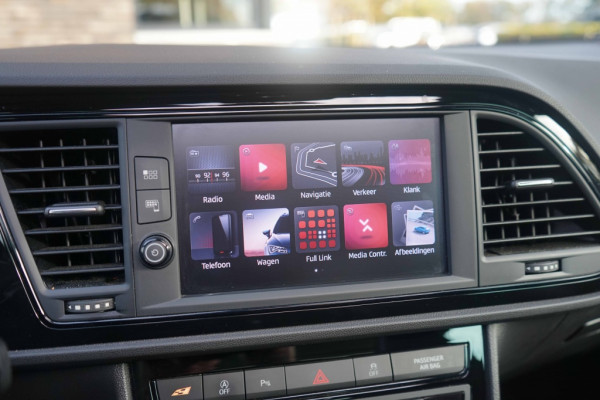 Seat León ST Cupra 300 4Drive Ultimate-edition/Pano/DCC/Schaalstoel/Beats/Sfe