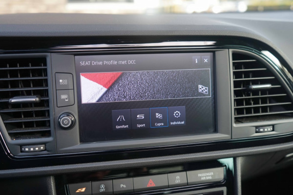 Seat León ST Cupra 300 4Drive Ultimate-edition/Pano/DCC/Schaalstoel/Beats/Sfe