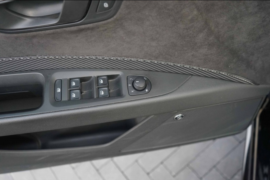 Seat León ST Cupra 300 4Drive Ultimate-edition/Pano/DCC/Schaalstoel/Beats/Sfe
