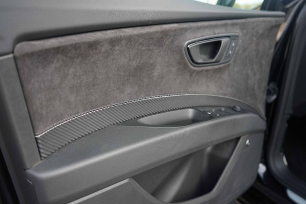 Seat León ST Cupra 300 4Drive Ultimate-edition/Pano/DCC/Schaalstoel/Beats/Sfe