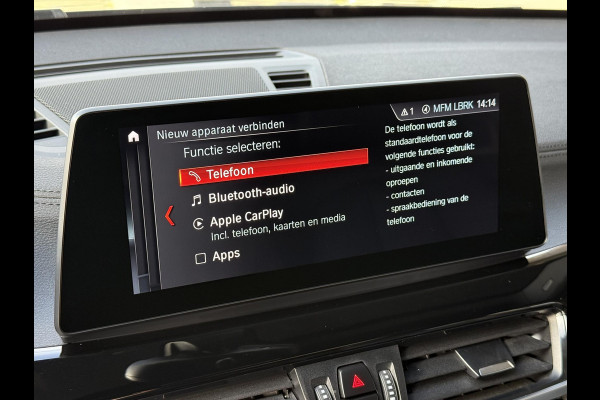 BMW X1 xDrive25e M SPORT | PANORAMA | ELEKTR. STOELEN | HARMAN KARDON | LEDER | 19 INCH LM VELGEN | TREKHAAK |