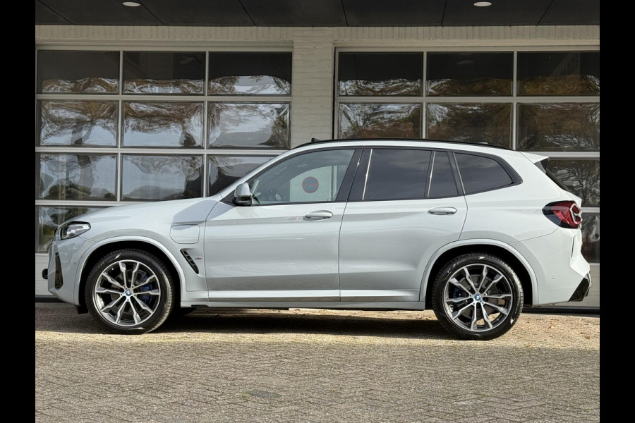 BMW X3 xDrive30e M SPORT | ELEKTR. STOELEN | PANORAMA | M SPORT REMMEN | HEAD UP | KEYLESS |