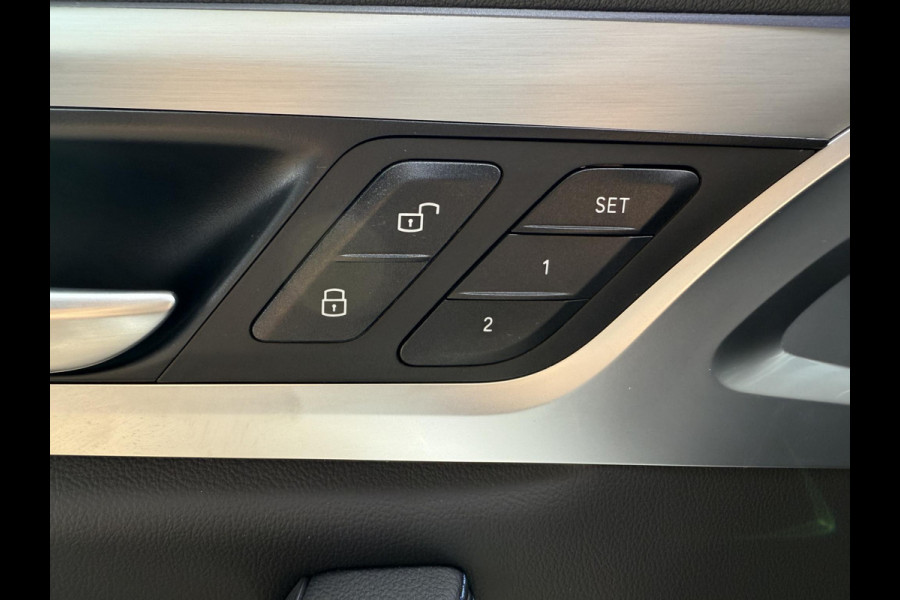 BMW X3 xDrive30e M SPORT | ELEKTR. STOELEN | PANORAMA | M SPORT REMMEN | HEAD UP | KEYLESS |