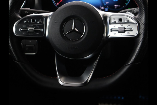 Mercedes-Benz A-Klasse 250e AMG Limited | Carplay | Stoelverwarming | Camera | Leder/Alcantara | Navigatie | Park Assist | Sfeerverlichting | Full LED | Climate control | Widescreen | Cruise control | PHEV | Plug In
