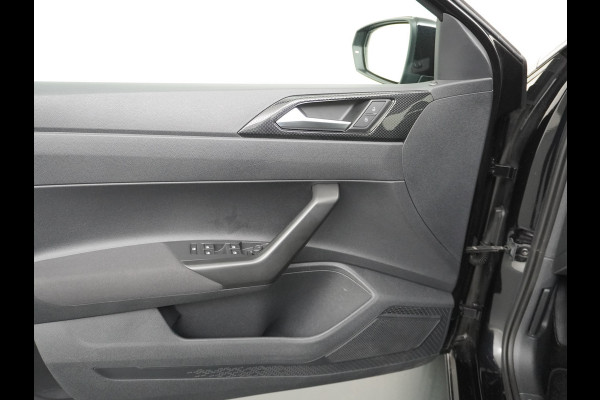 Volkswagen Polo T 96PK Navi Digi-Cockpit-Pro Adaptive-Cr. Apple Carplay Android App-Connect Dual-ECC PDC Stoel-Verwarmd Navi Life Business Lane-Assist Isofix Voicecommand DAB Front assist ChroomPack. Lmv 2/3Deelbare a-Bank 1e Eigenaar Origineel Nederlandse Auto EURO 6 € 25.430 nieuw!