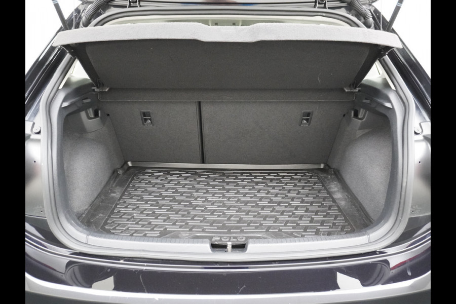 Volkswagen Polo T 96PK Navi Digi-Cockpit-Pro Adaptive-Cr. Apple Carplay Android App-Connect Dual-ECC PDC Stoel-Verwarmd Navi Life Business Lane-Assist Isofix Voicecommand DAB Front assist ChroomPack. Lmv 2/3Deelbare a-Bank 1e Eigenaar Origineel Nederlandse Auto EURO 6 € 25.430 nieuw!