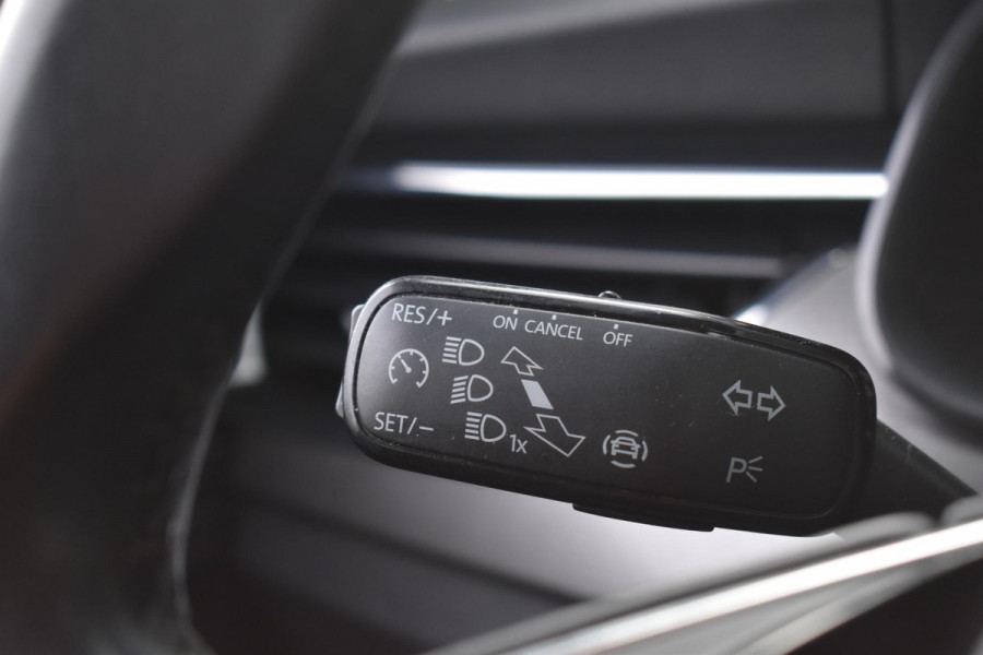 Škoda Kamiq 1.5 TSI ACT Sport Business Lane Stoelvw Virtual