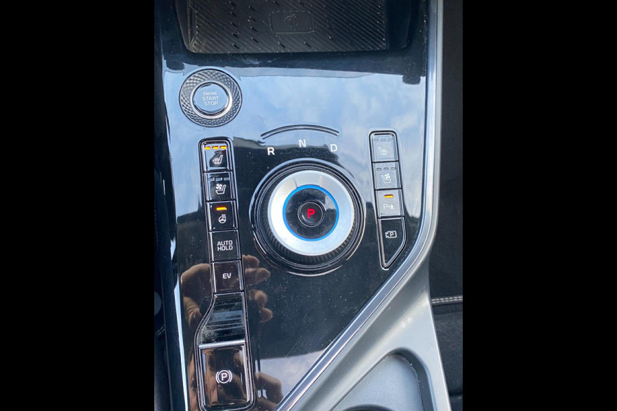 Kia Niro 1.6 GDi Hybrid ExecutiveLine | Opendak|ACC|Virtual|Stoelverw/ventilatie|H U D | Harman Kardon | Carplay |Stuurverw|Leder