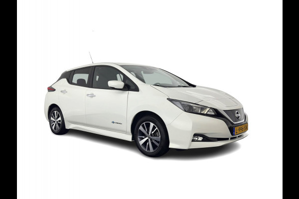 Nissan Leaf Acenta 40 kWh {SOH-90%} Aut. *ADAPTIVE-CRUISE | KEYLESS | NAVI-FULLMAP | BLIND-SPOT | DAB+ | COMFORTSEATS | DIGI-COCKPIT | PRIVACY-GLASS | CAMERA |  17"ALU*