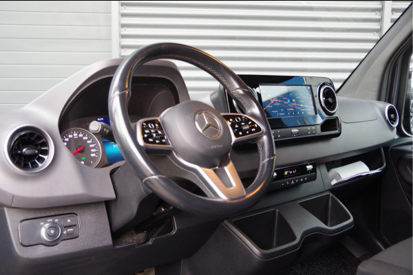 Mercedes-Benz Sprinter 317 1.9 CDI L2H2 AUT. LED, 3.5T TREKHAAK, MBUX 10'', STOELVERWARMING, CAMERA, NAVI, CRUISE, CLIMA, PARKEERSENSOREN, CARPLAY
