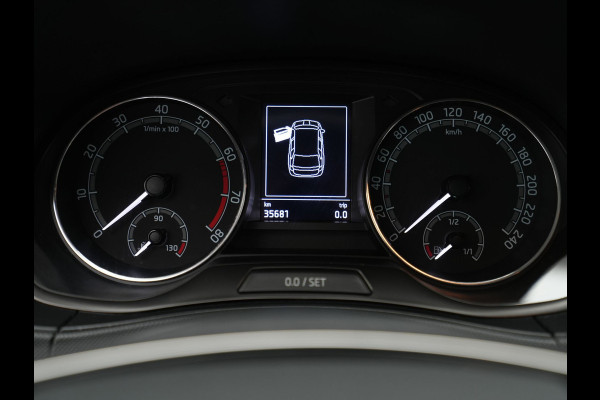 Škoda Fabia Combi 1.0 TSI 95pk Ambition Navi via app Pdc Cruise Privacy glas 8