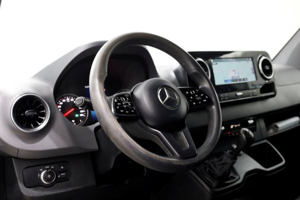 Mercedes-Benz Sprinter 316 CDI 163pk L2H2 LED/Camera/Navi/Trekhaak 2800kg 02-2019