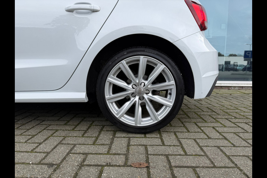 Audi A1 Sportback 1.0 TFSI Adrenalin S Line - Navi - Parkeerhulp - Airco - Org.NL