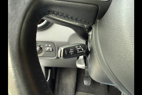 Audi A1 Sportback 1.0 TFSI Adrenalin S Line - Navi - Parkeerhulp - Airco - Org.NL