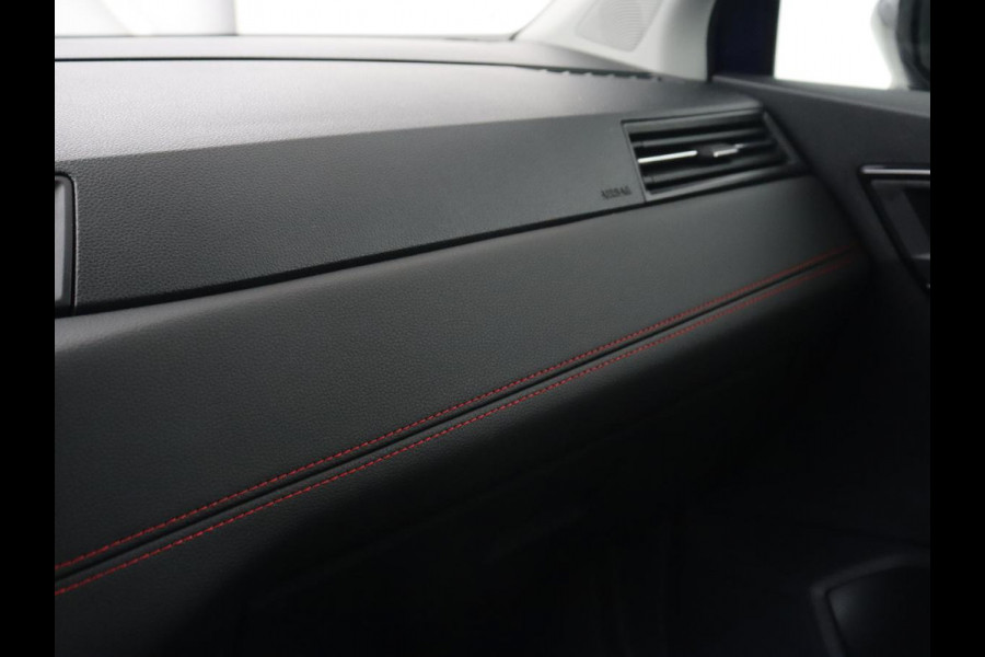 Seat Ibiza 1.0 TSI FR | Stoelverwarming | Adaptive cruise | Carplay | Full LED | Keyless | Parkeerhulp | Climate control | Cruise control | Navigatie | Sportstoelen