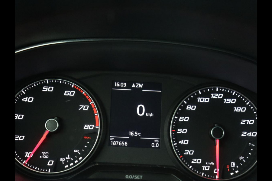 Seat Ibiza 1.0 TSI FR | Stoelverwarming | Adaptive cruise | Carplay | Full LED | Keyless | Parkeerhulp | Climate control | Cruise control | Navigatie | Sportstoelen