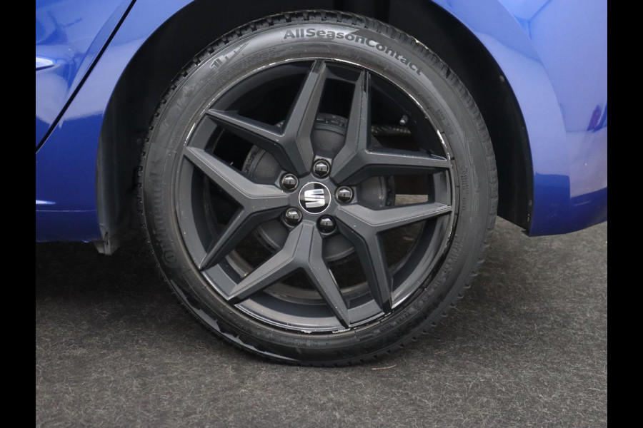 Seat Ibiza 1.0 TSI FR | Stoelverwarming | Adaptive cruise | Carplay | Full LED | Keyless | Parkeerhulp | Climate control | Cruise control | Navigatie | Sportstoelen