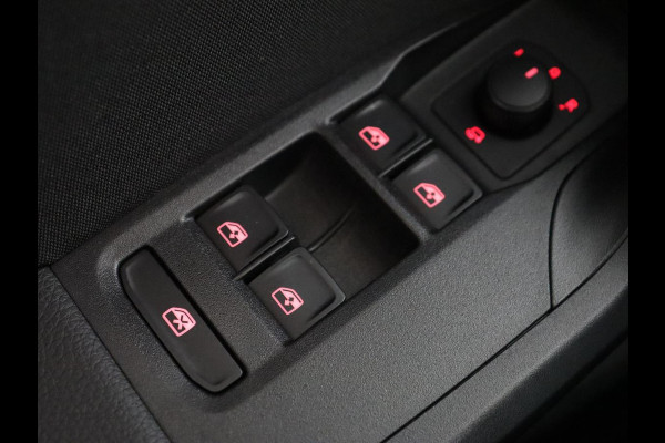 Seat Ibiza 1.0 TSI FR | Stoelverwarming | Adaptive cruise | Carplay | Full LED | Keyless | Parkeerhulp | Climate control | Cruise control | Navigatie | Sportstoelen