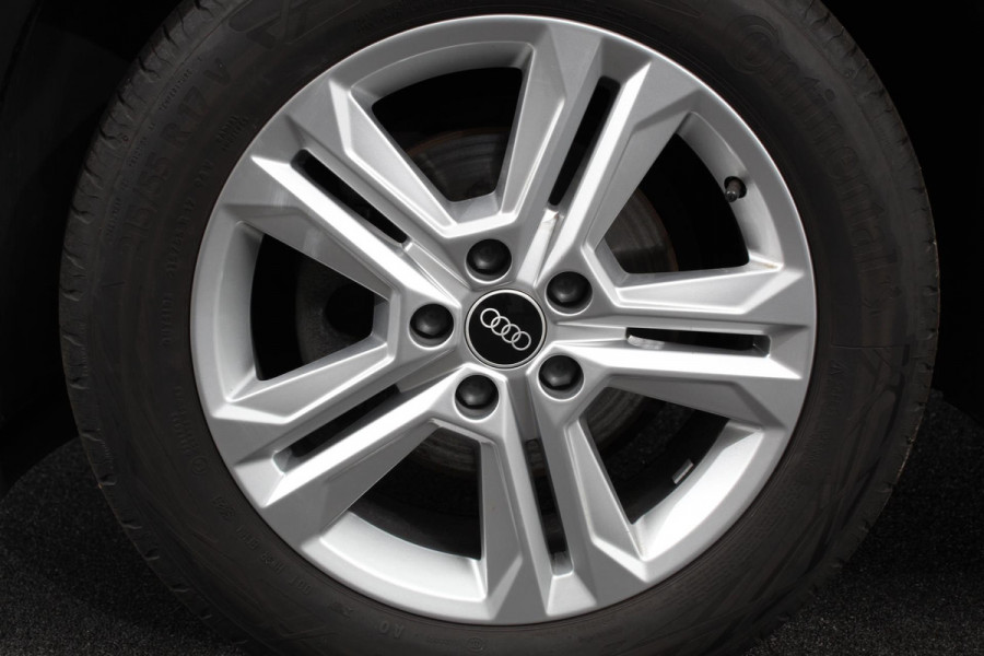Audi Q2 35 TFSI 150pk S-tronic Prestige | Navigatie | Apple Carplay/Android Auto | Camera | Parkeersensoren | Adaptive Cruise Control | Stoelverwarming | Climatronic