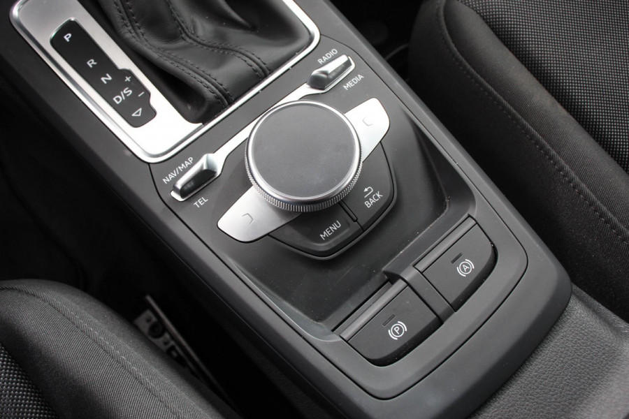 Audi Q2 35 TFSI 150pk S-tronic Prestige | Navigatie | Apple Carplay/Android Auto | Camera | Parkeersensoren | Adaptive Cruise Control | Stoelverwarming | Climatronic