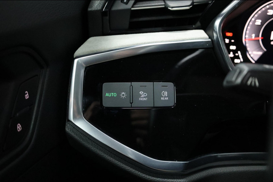 Audi Q3 45 TFSI quattro S edition S-LINE/LED/SFEER/VIRTUAL/PANO/LEER+S.VERWARMING/20" LMV/CAM/ACC/ECC/12 MND GARANTIE!