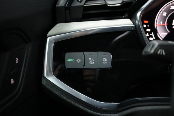 Audi Q3 45 TFSI quattro S edition S-LINE/LED/SFEER/VIRTUAL/PANO/LEER+S.VERWARMING/20" LMV/CAM/ACC/ECC/12 MND GARANTIE!