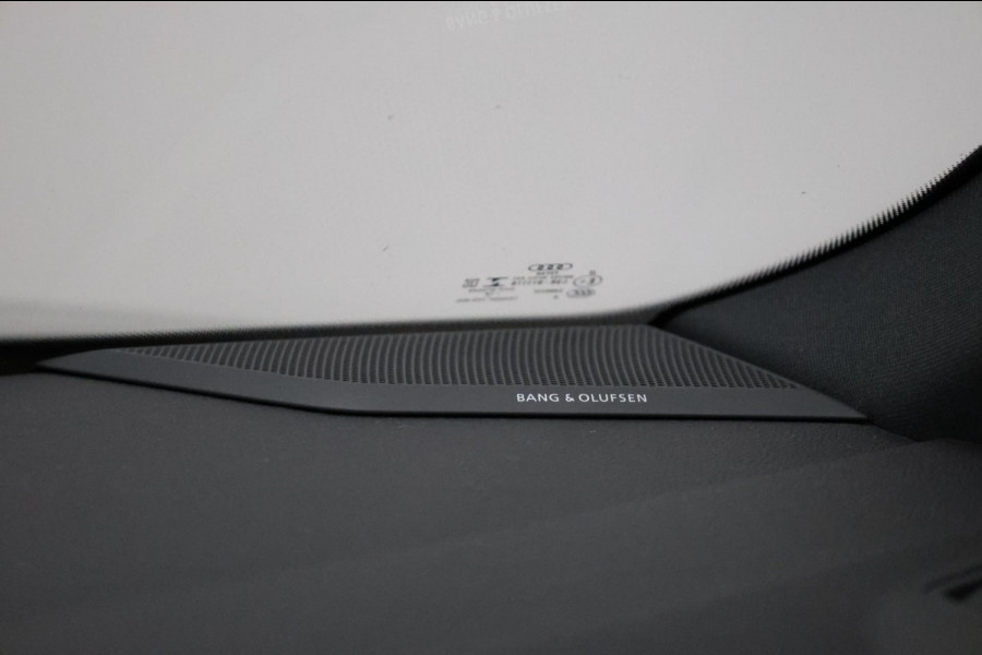 Audi Q3 45 TFSI quattro S edition S-LINE/LED/SFEER/VIRTUAL/PANO/LEER+S.VERWARMING/20" LMV/CAM/ACC/ECC/12 MND GARANTIE!