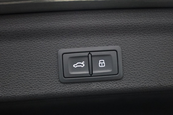 Audi Q3 45 TFSI quattro S edition S-LINE/LED/SFEER/VIRTUAL/PANO/LEER+S.VERWARMING/20" LMV/CAM/ACC/ECC/12 MND GARANTIE!