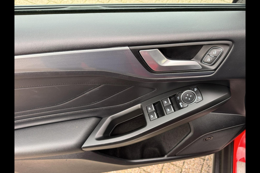 Ford FOCUS Wagon 1.0 EcoBoost Automaat Titanium Business Active Adaptive cruise Climate control Winterpack Pano B&O Apple/ Android