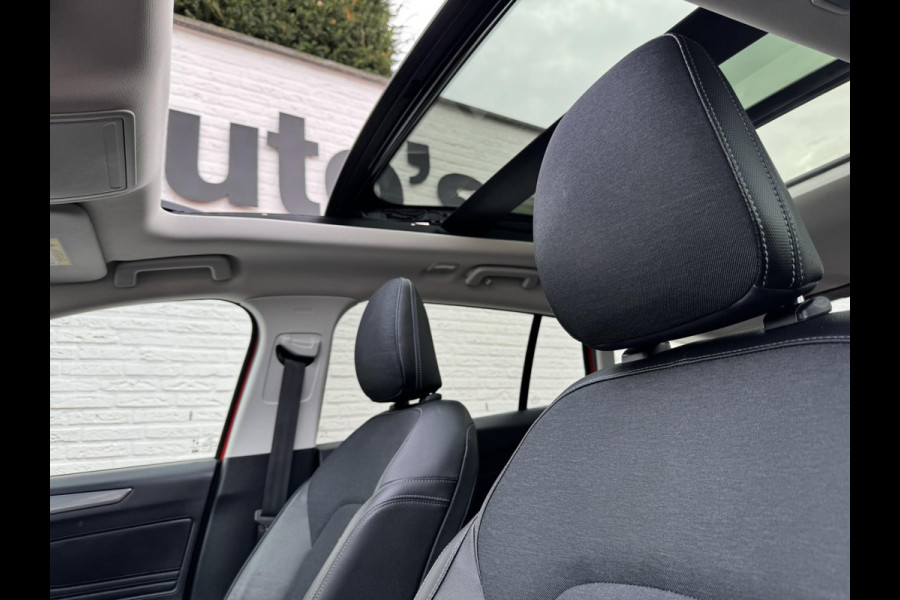 Ford FOCUS Wagon 1.0 EcoBoost Automaat Titanium Business Active Adaptive cruise Climate control Winterpack Pano B&O Apple/ Android