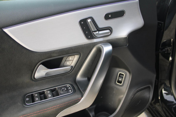 Mercedes-Benz A-Klasse 250 e Limousine AMG Night | Pano | Sfeer | Memory | Camera