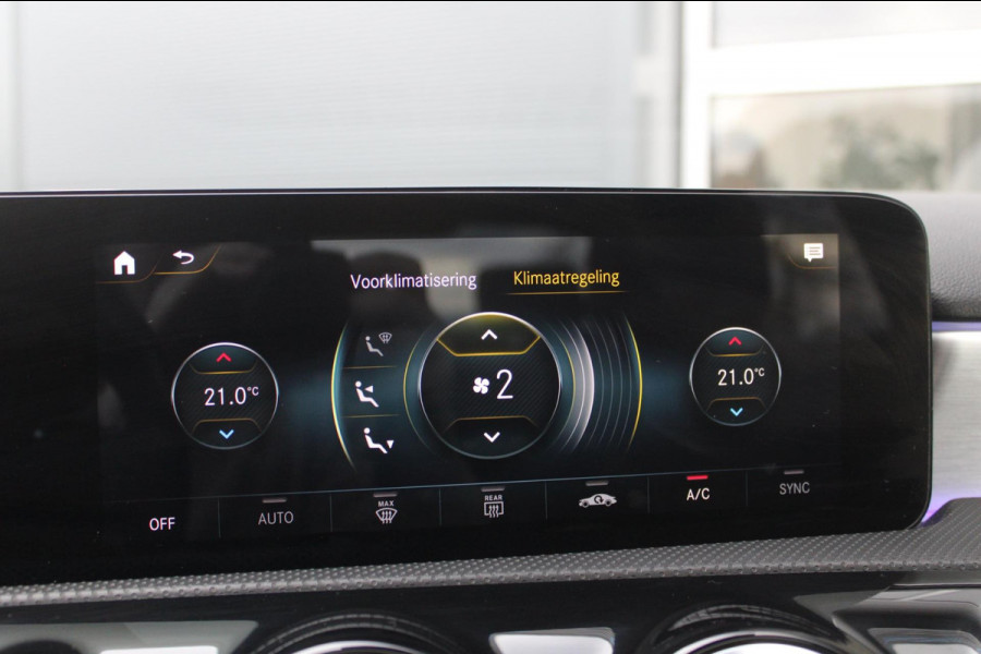 Mercedes-Benz A-Klasse 250 e Limousine AMG Night | Pano | Sfeer | Memory | Camera