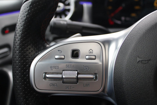 Mercedes-Benz A-Klasse 250 e Limousine AMG Night | Pano | Sfeer | Memory | Camera