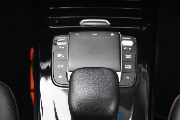 Mercedes-Benz A-Klasse 250 e Limousine AMG Night | Pano | Sfeer | Memory | Camera