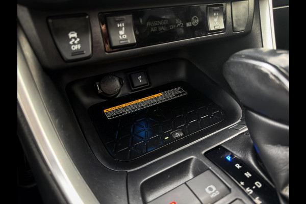 Toyota RAV4 2.5 Hybrid AWD Black Edition 1650kg trekgewicht!|Panorama|360 camera|JBL