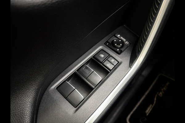Toyota RAV4 2.5 Hybrid AWD Black Edition 1650kg trekgewicht!|Panorama|360 camera|JBL
