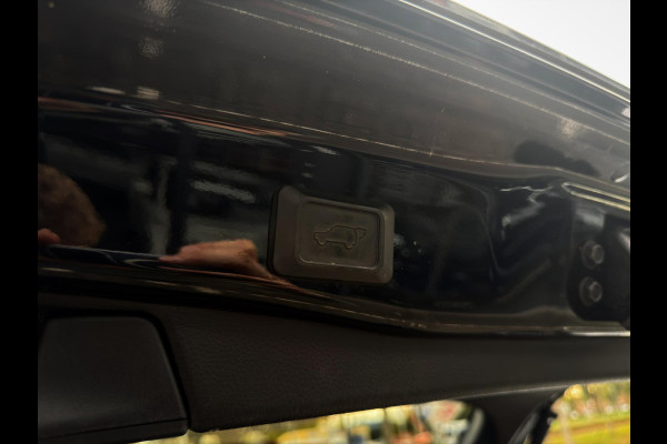 Toyota RAV4 2.5 Hybrid AWD Black Edition 1650kg trekgewicht!|Panorama|360 camera|JBL